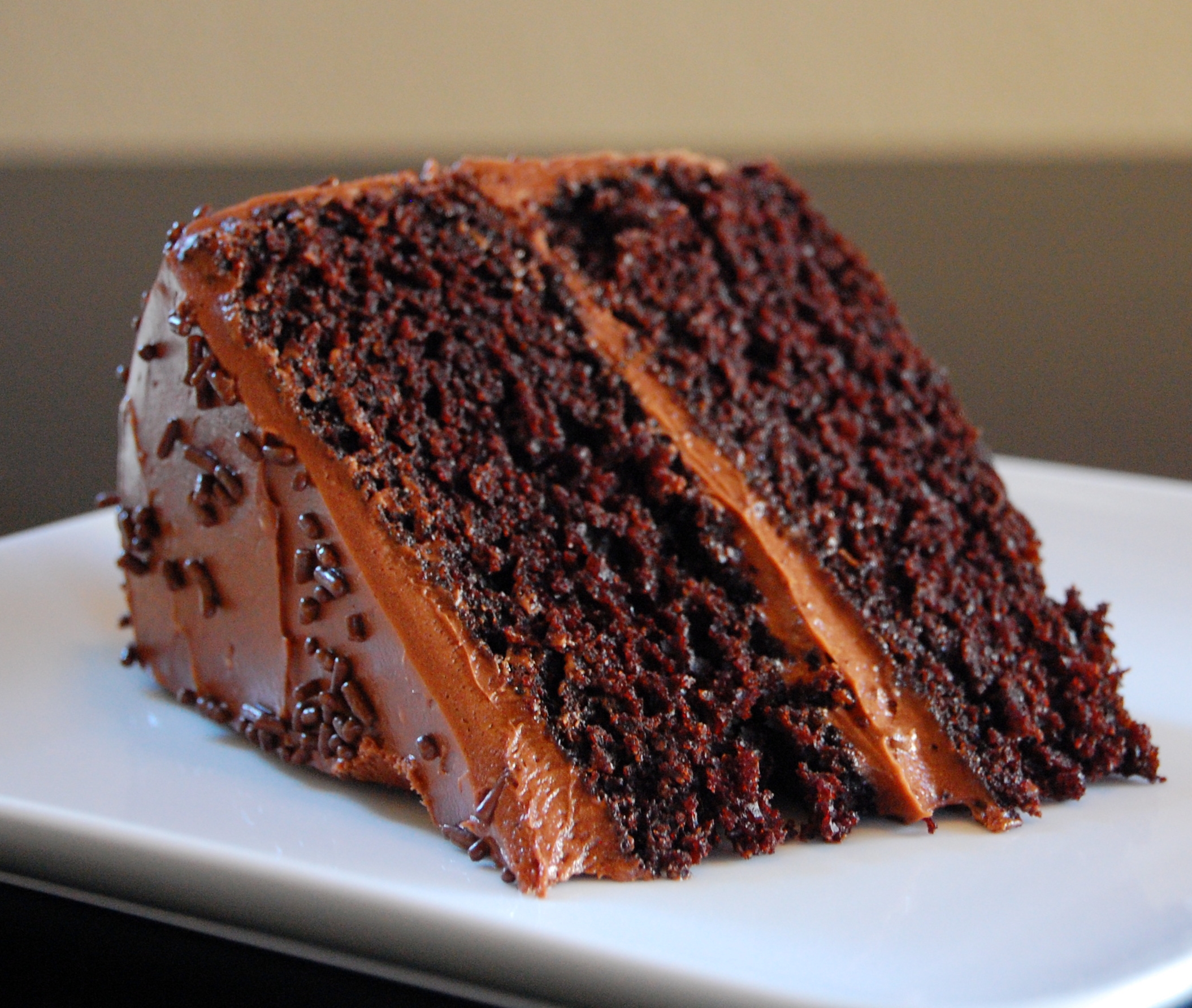Простой рецепт шоколадного торта с фото. Торт Пеле Белореченский. Шоколадный торт "Пеле". Торт бисквитный Пеле. Шоколадный бисквит для торта.